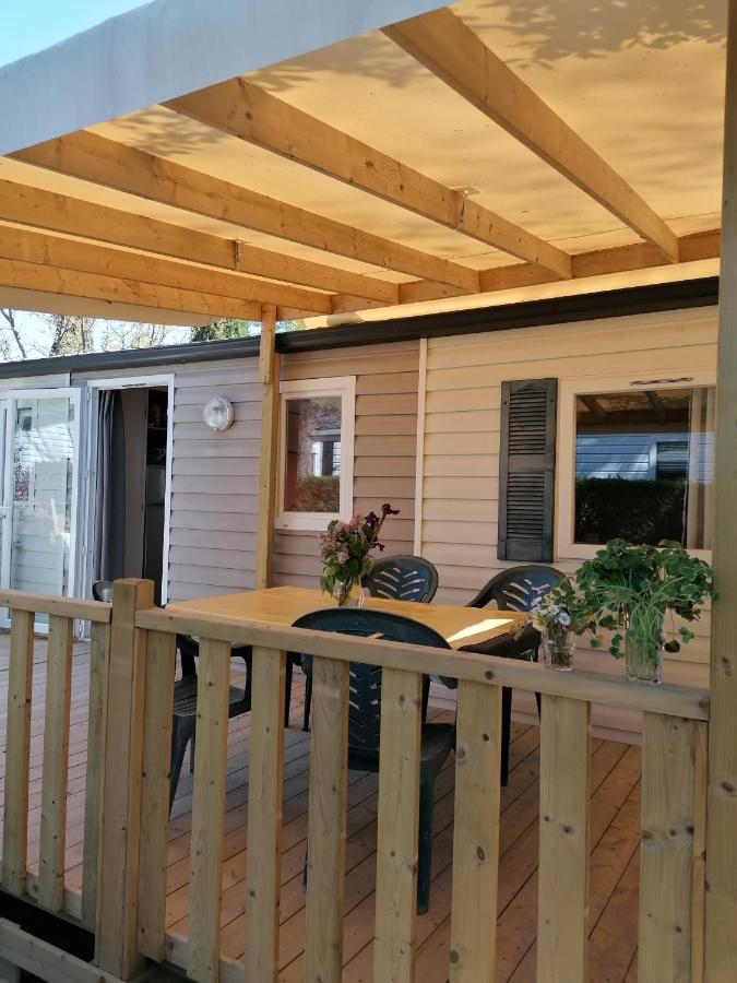 Mobil Home Tout Confort 6 Personnes Climatise Au Pied Du Luberon La Roque-d'Antheron Kültér fotó