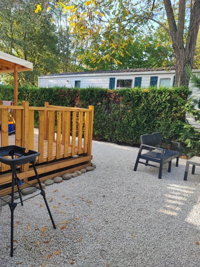 Mobil Home Tout Confort 6 Personnes Climatise Au Pied Du Luberon La Roque-d'Antheron Kültér fotó