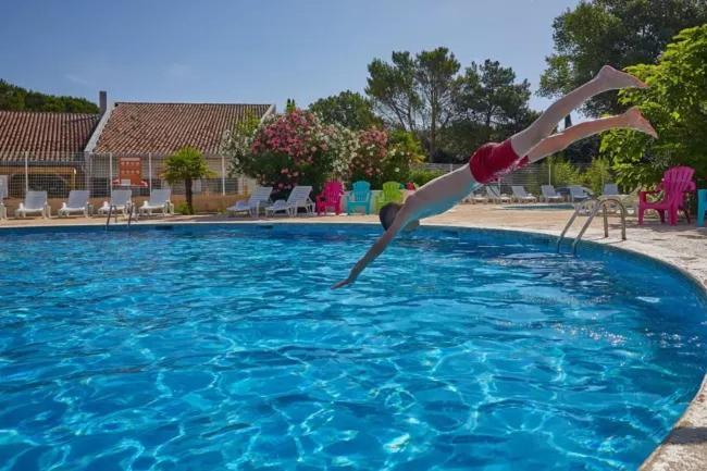 Mobil Home Tout Confort 6 Personnes Climatise Au Pied Du Luberon La Roque-d'Antheron Kültér fotó