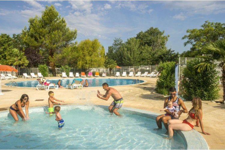 Mobil Home Tout Confort 6 Personnes Climatise Au Pied Du Luberon La Roque-d'Antheron Kültér fotó
