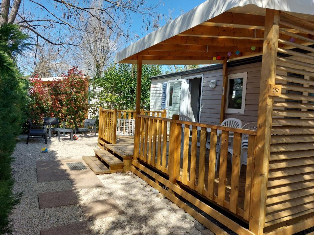 Mobil Home Tout Confort 6 Personnes Climatise Au Pied Du Luberon La Roque-d'Antheron Kültér fotó